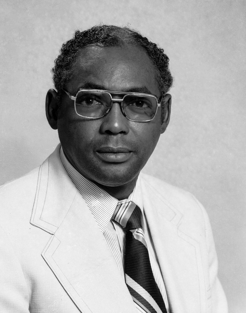 1988-1989  Hon. JAG Smith (JLP)  (1980-1989)  Minister of Labour and Public Service)  NOTE: Minister of Employment – 1985